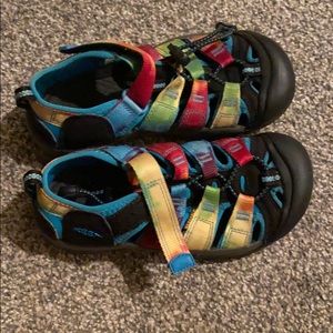 Wore once! To small! Girls rainbow keens size 1